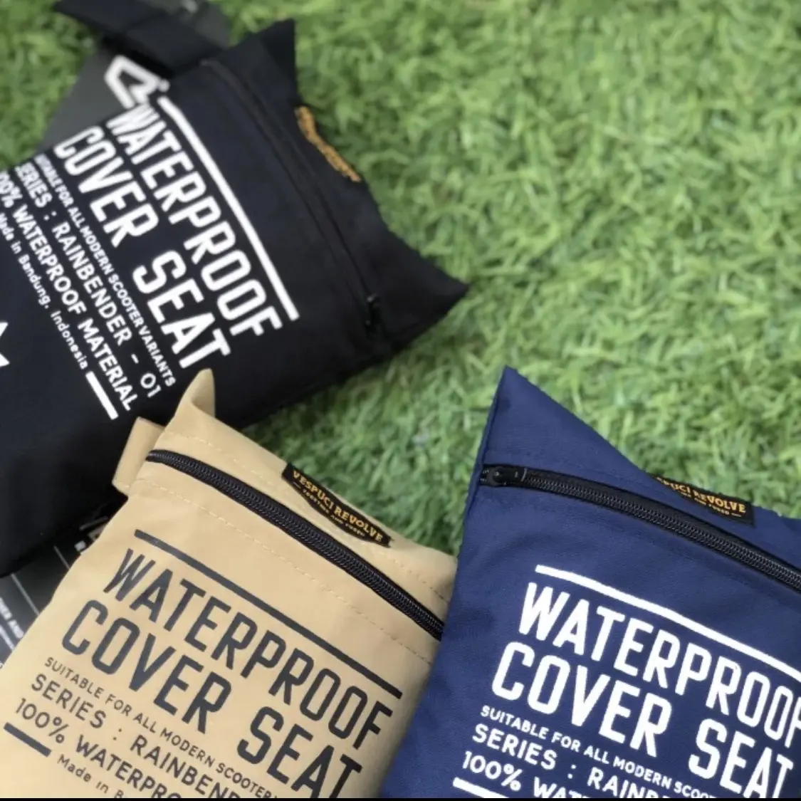 Sarung Cover Jok Waterproof Vespuci Revolve Vespa Sprint Prima