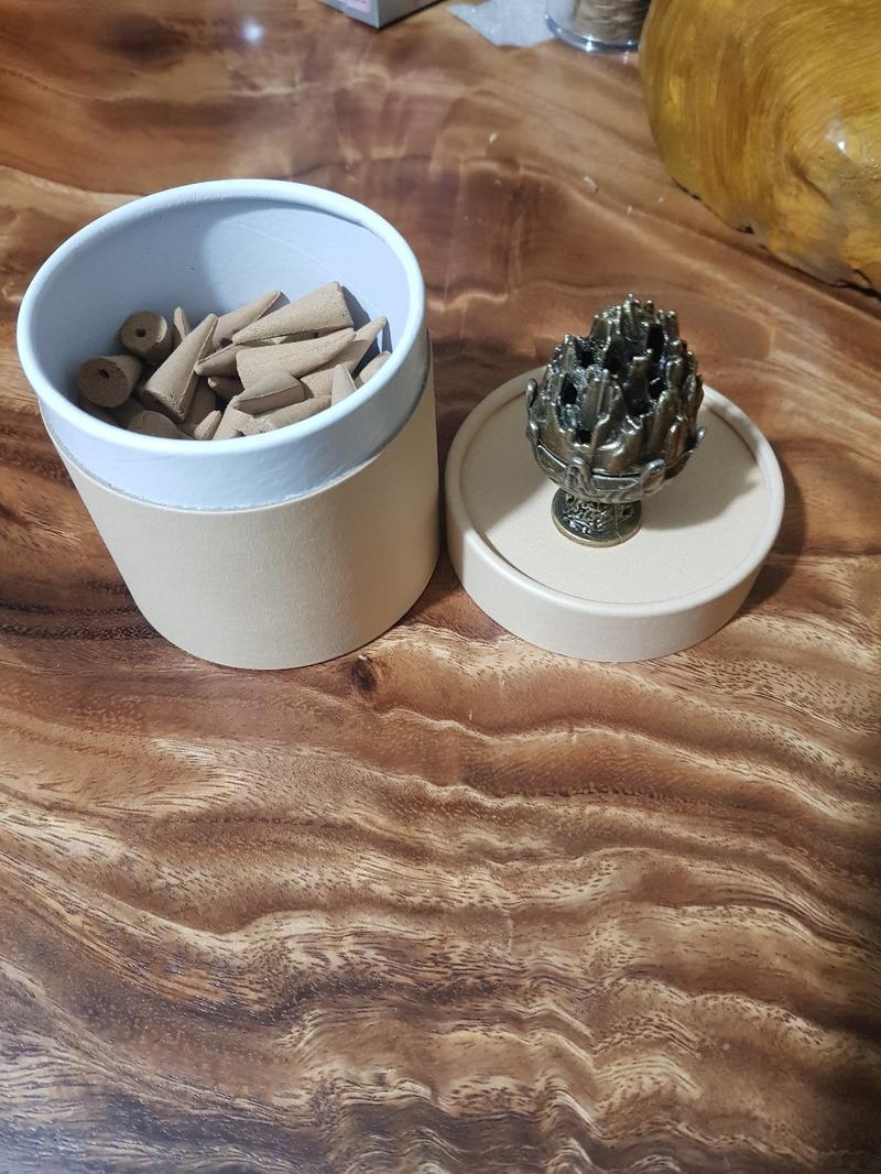 Product Introduction of Nụ trầm mini  hộp 100 nụ + 1 lư đồng 1