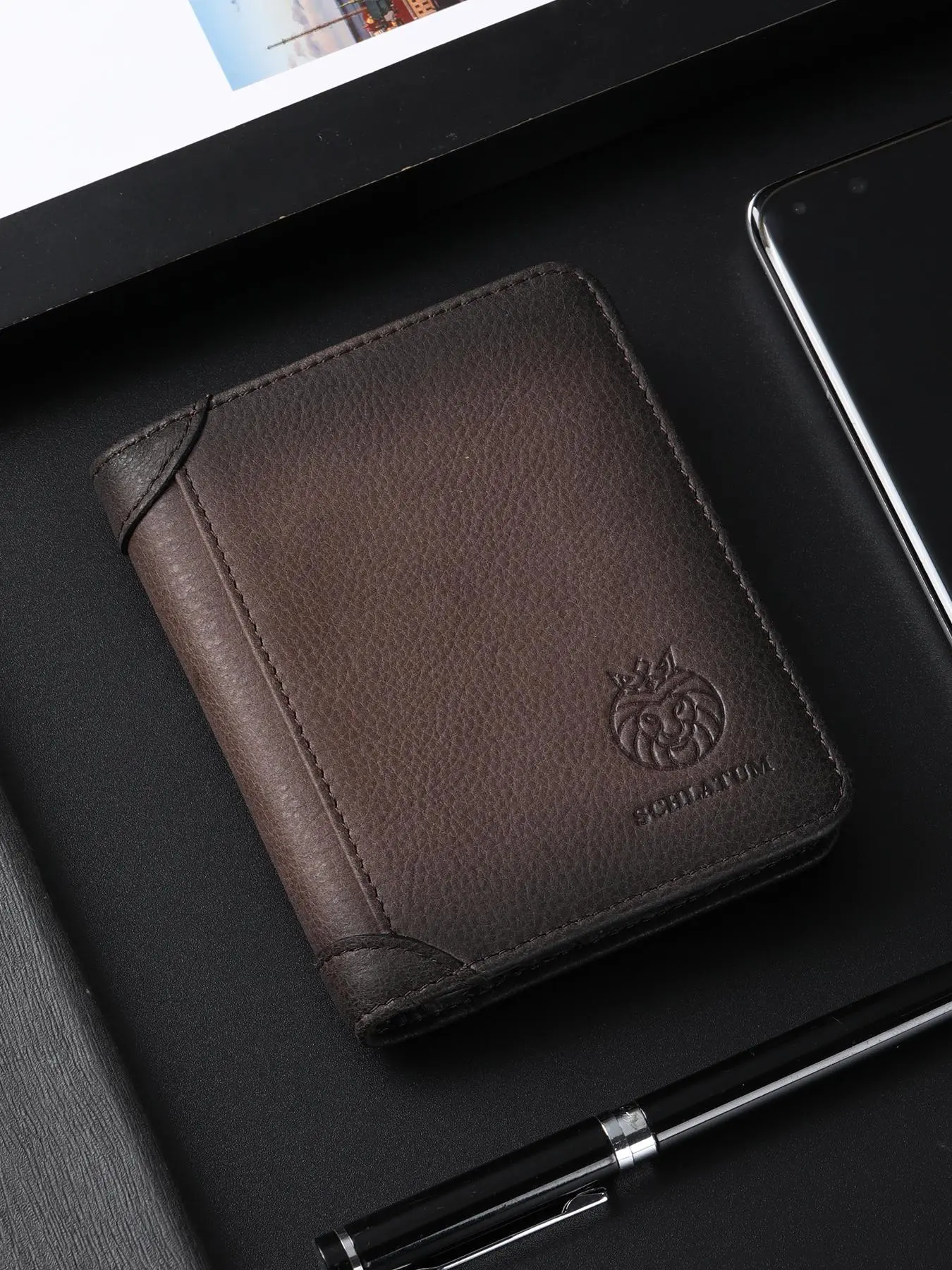 Men's Vintage Lion Decor Rfid Blocking Short Wallet, Retro Large Capacity Credit Card Holder with Id Window & Sim Card Slot, Casual Business Cowhide Leather Bifold Wallet
