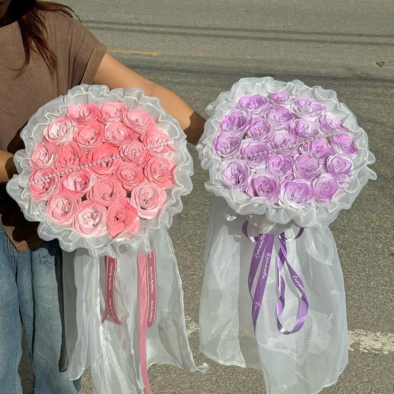 BÓ HOA NHŨ GALAXY 20 BÔNG VẢI VOAN VIỀN NGỌC XẾP TRÒN Làm quà tặng 20/10, 20/11, 8/3, 14/2 Decor Phòng Trang Trí Nhà Decor bó hoa chuông set hoa bươm bướm không tre