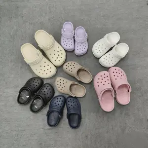 Sandal kodok unisex, model Baim, warna polos, warna jelly. Fashion