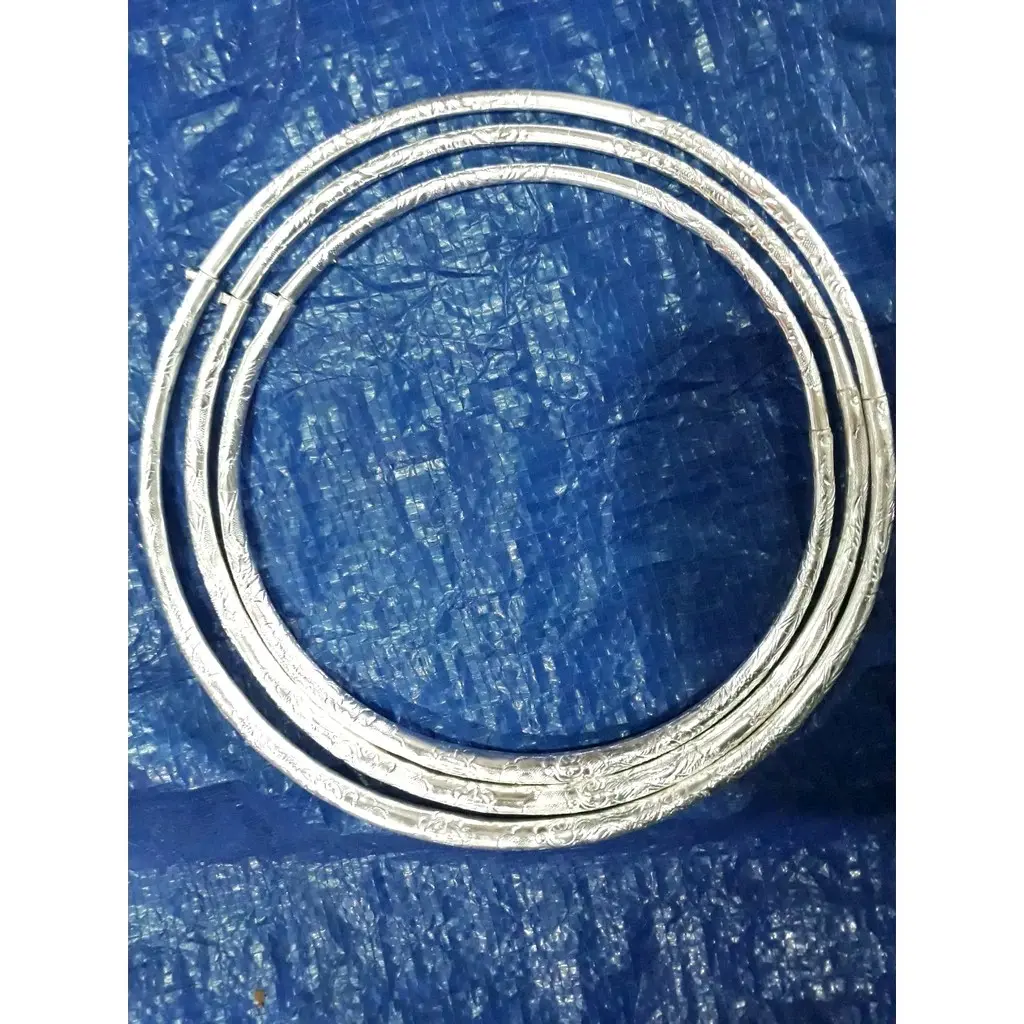 kiềng cổ  Phụ nữ dùng để múa, hầu đồng,trang phục áo dài
