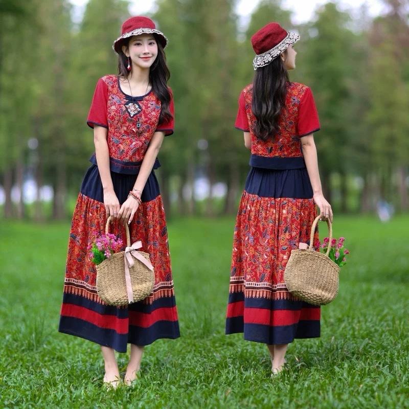 Set Áo Ngắn Tay + Chân Váy Hoạ Tiết Thổ Cẩm Dân Tộc Màu Đỏ Pha Xanh Than 0