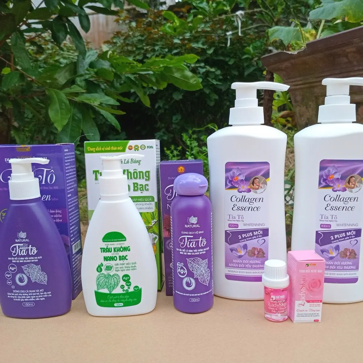 (6 món) 2chai sữa tắm tía tô collagen 1600ml , 2chai ddvs có vòi tíatô và trầu không lô hội, ddvs tía tô nano bạc nắp tròn, nước hoa bimbim 5ml