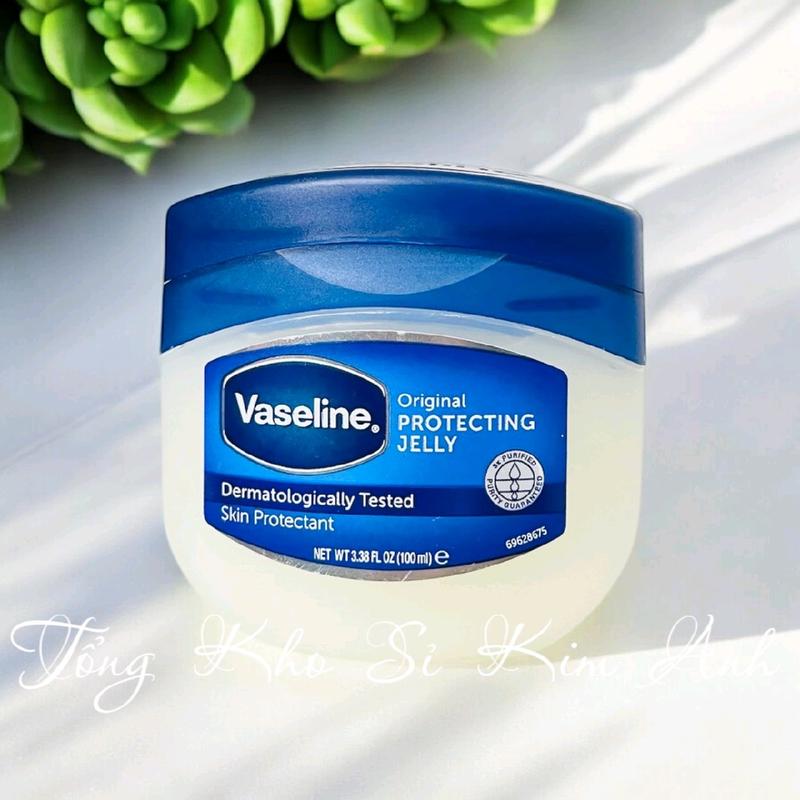 SON DƯỠNG MÔI VASELINE HỖ TRỢ DƯỠNG ẨM