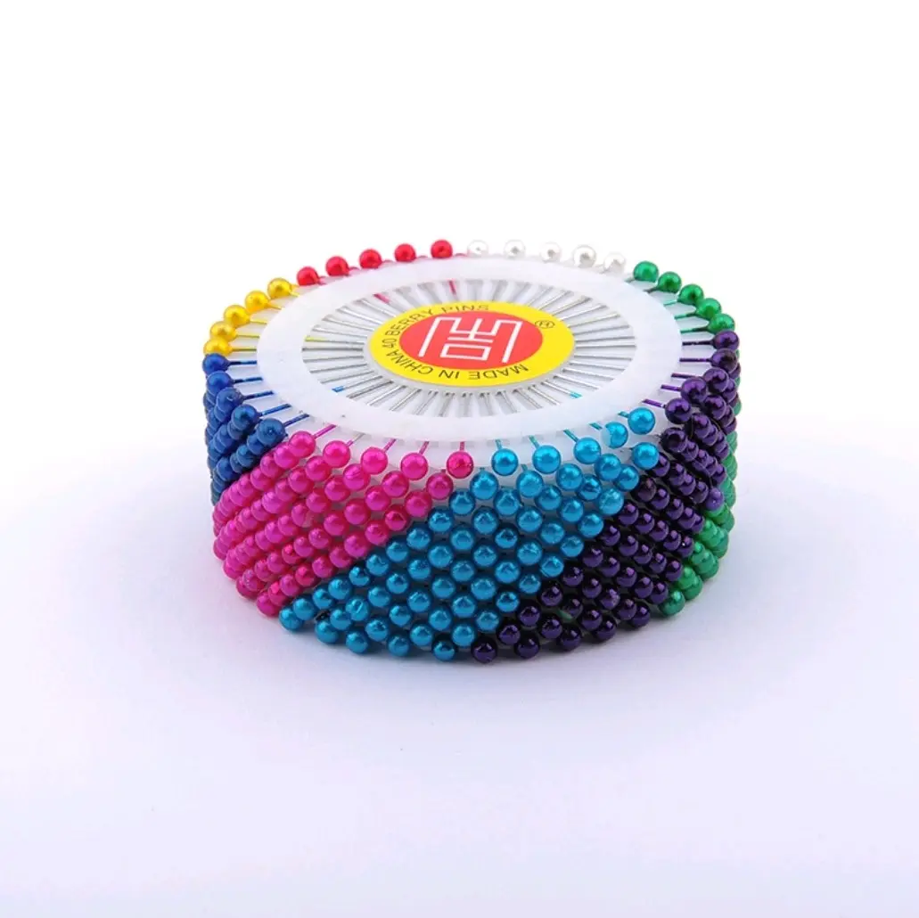 Vỉ ghim thái đủ màu sắc, gọn nhẹ dễ mang theo - Lựa chọn hoàn hảo cho việc cố định vải khi may 40c