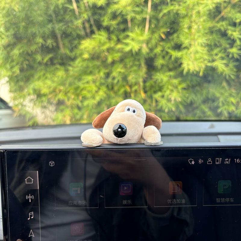 Product Introduction of Plush Puppy Car Screen Ornament Puppy Car Dashboard Decoration Interior Accessories Plush Doll 6