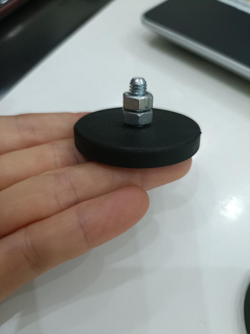 Product Introduction of Nam châm gắn chân mào taxi đế cao su siêu mạnh D43mm 6