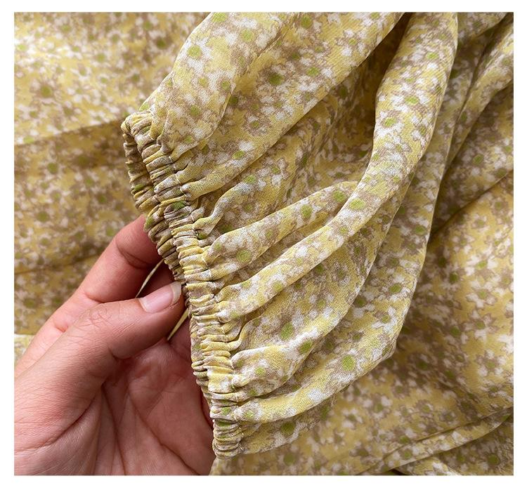 Product Introduction of Phong cách Pháp cổ điểnváy voan hoa dài tay thiết kế cạp cao, dáng rộng vừa vặn, mặc dự tiệc hay mọi dịp đều siêu đẹp! Nữ Women Dress Khuy 2