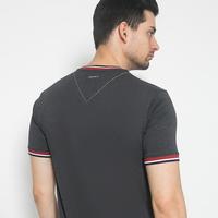 Gambar Johnwin - Kaos Casual - Motif Polos - Hitam - Slim Fit - ATS.622.M354.03.C-S/S - M dari Johnwin Kota Administrasi Jakarta Barat 2 Tokopedia