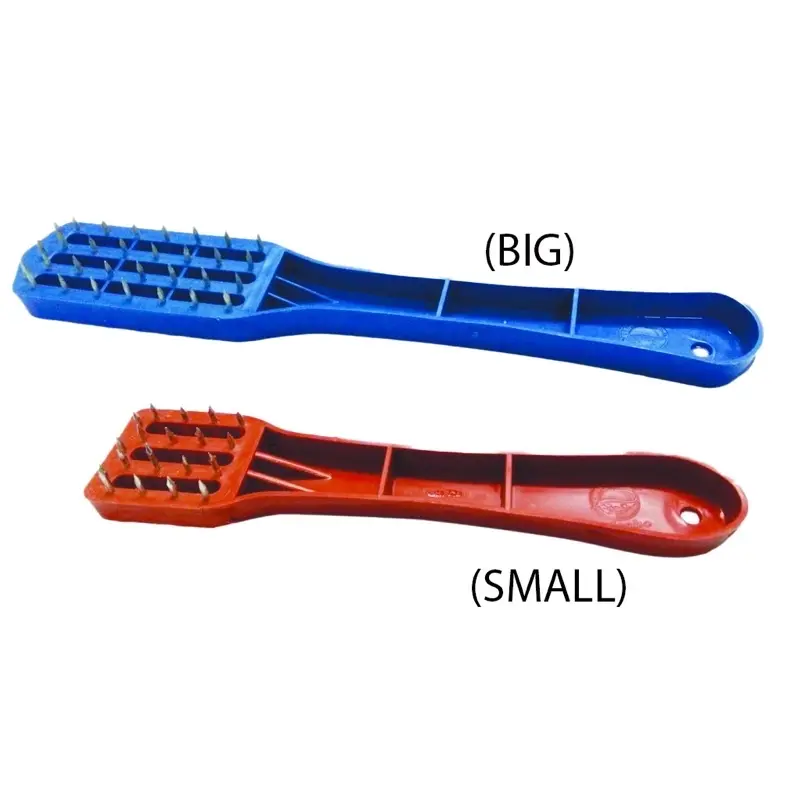 Fish Scale Scraper / Alat Buang Sisik Ikan / Fish Scale Remover / Fish Grater Scaler Peeler /Alat Pengupas/Pengikis Ikan Steel Handle Kitchenware Utensils