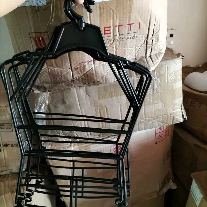Móc treo đồ bộ người lớn  nhựa( 10 cái,)có  2 màu đen và trắng, đầu móc xoay 360 độ - Treo Quần Áo, Treo Quần 3