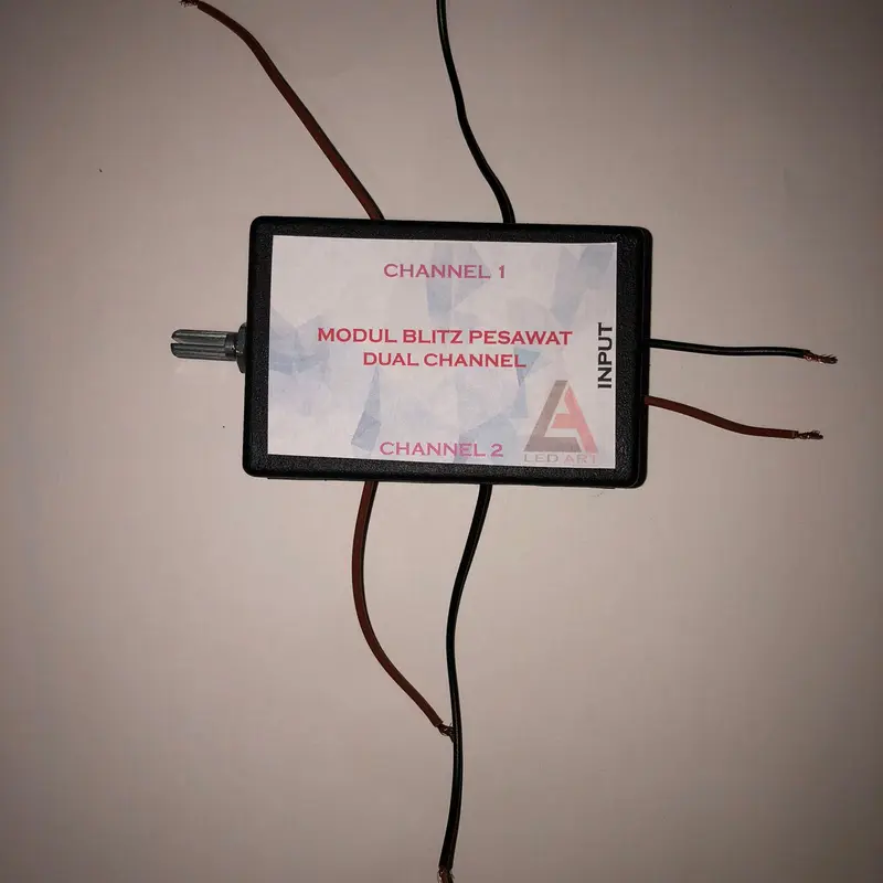 Lampu Biltz Kedip Pesawat Untuk Semua Jenis Kendaraan Bisa Disetting Kecepatan Kedip Lampunya 0