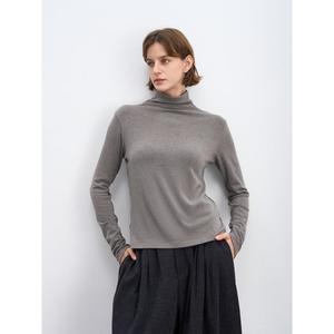 Women’s Wool Blend High-Neck Base Layer B024