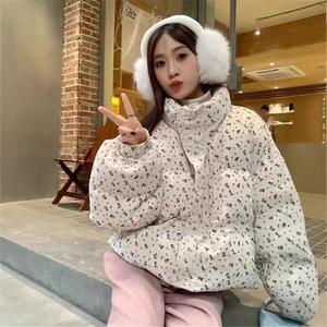 [LUNE]女性のための新鮮な小さな花のショートダウンコットンジャケット冬の新しい韓国スタイルプレッピースタイル厚手の暖かいコットンコート