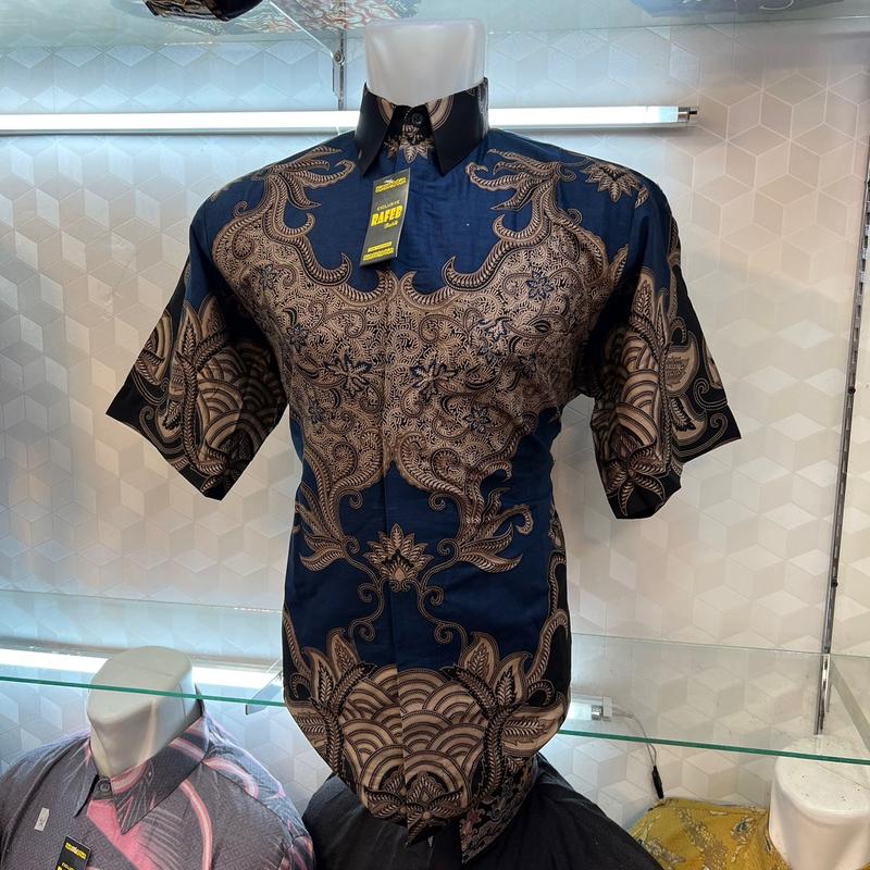 Hem batik pria lengan pendek di lapisi furing 2