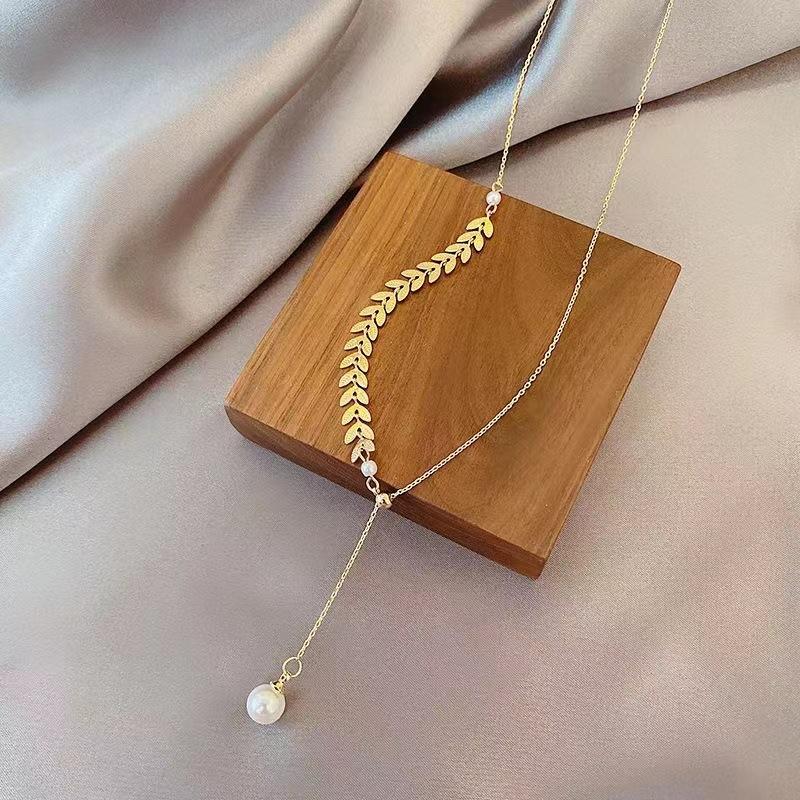 Product Introduction of Three Piece Set of Niche Design, Wheat Ear Pearl Necklace, Earrings, Bracelet Necklace, Light Luxury High-end Hot Selling Jewelry Set 6