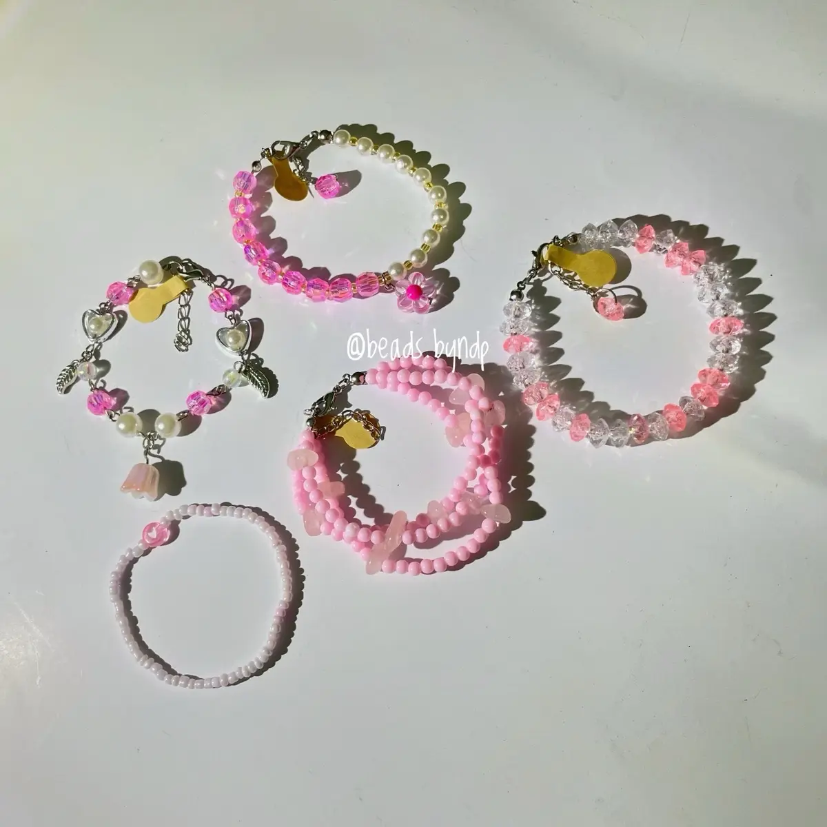 Gelang Manik Aesthetic Korea  | Pink Red Beads Charm Bracelet | Souvenir Pernikahan Perempuan Ulang tahun