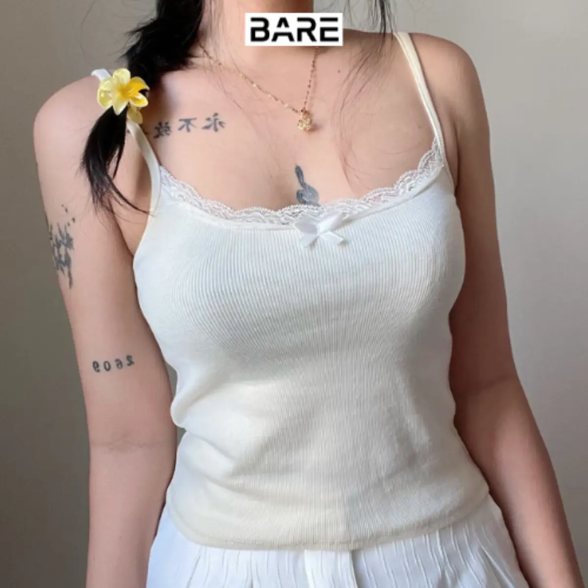 BARE.Y2K_Áo Hai Dây Phối Viền Ren Và Nơ Xinh Xắn Chất Thun Co Dãn Tôn Dáng_A288 Nữ Women Top Jean Kem Voan Voi