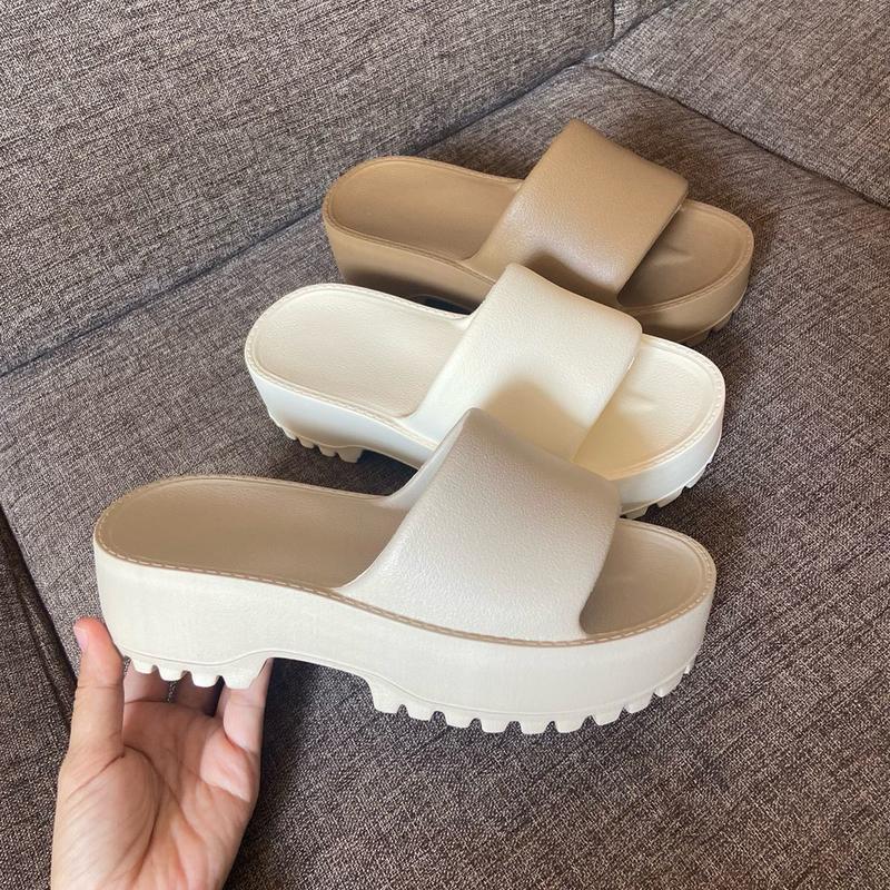 (Chân thon chọn lùi size- dép phom rộng) Dép nữ đế xuồng cao 5cm, chống trơn thời trang, dép đế bằng, chất liệu cao su non êm chân DéP