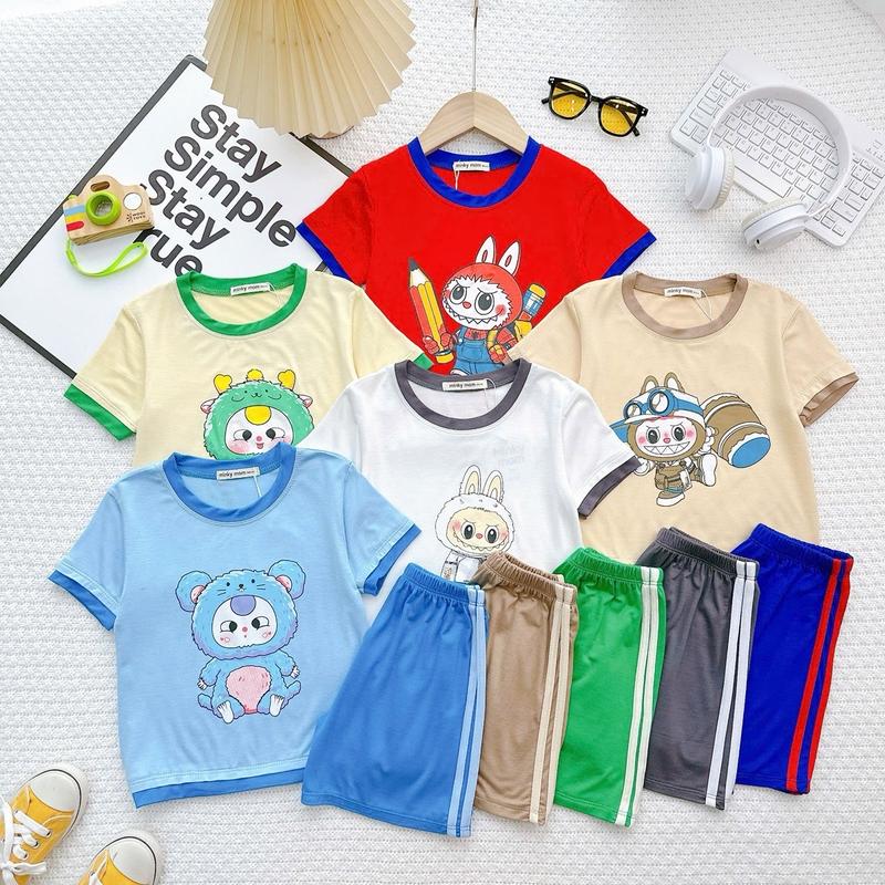 CT 0014  (9-26kg) Bộ Cộc Tay Thun Lạnh Minky In Hình BaBy Three Và Labubu , Quần Chạy Sọc 2 bên Chất Thun Lạnh Mềm Mịn Mát Thấm Hút Mồ Hôi- Hoạ Tiết Cho Bé Trai Bé Gái Mặc Đi Học , Ở Nhà , Đi Chơi Len set  baby áo 1