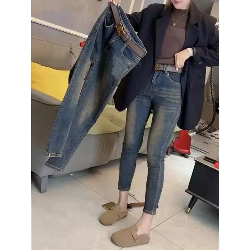 European Goods Heavy Industry Back Pocket Letter Jeans for Women 2023 Spring and Autumn Small Elastic Slim Ankle-Length Slim-Fit Pants