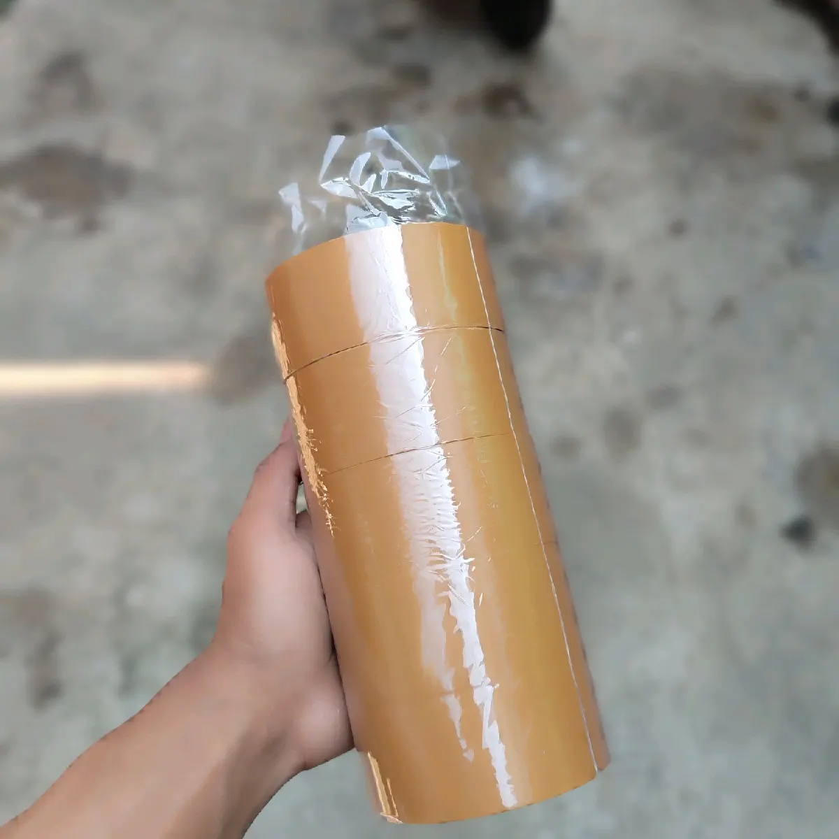 2 lakban coklat