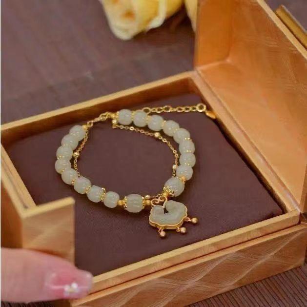 Vòng Tay Thỏ Ngọc Bích Khóa Tuổi Thọ Phong Cách Trung Quốc Mới, Dành Cho Phụ Nữ Và Trẻ Em Gái, Ins Ưa Nhìn, Thích Hợp Cho Học Sinh, Quà Tặng Độc Đáo Sinh Nhật Phong Cách Cổ Trang 1