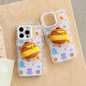 เคส Winnie แม่เหล็ก หมี 3 มิติ สำหรับ iPhone 16/15/14 Pro Max 16/15/14 ใหม่ โถน้ำผึ้ง 3 มิติ ถุงลมนิรภัย ฝาครอบป้องกัน ขาตั้งแม่เหล็ก