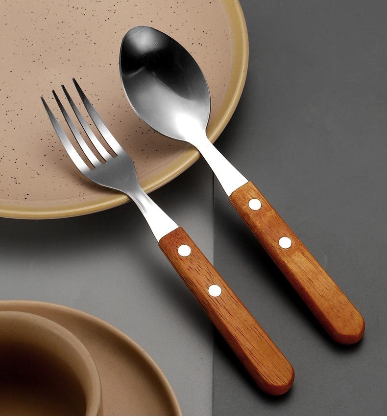 Product Introduction of Stainless Steel Clip Handle Tableware Knife, Fork and Spoon Three-Piece Hotel Steak Knife and Fork Knife, Fork and Spoon New Creative Wooden Handle Steak Knife and Fork 11