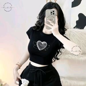 Áo Thun Croptop Thun Borip Form Basic Ôm Body In Hình Tim Không Gian, Kích Cở S M L, Áo Croptop Ôm Body Nữ Áo Kiểu Xinh Đẹp In Hình Độc Lạ Đi Biển Đang Hot 2025 Mặc Hè Nhà Mặc Đi Chơi Thoải Mái Có Bigsize Đến 65kg