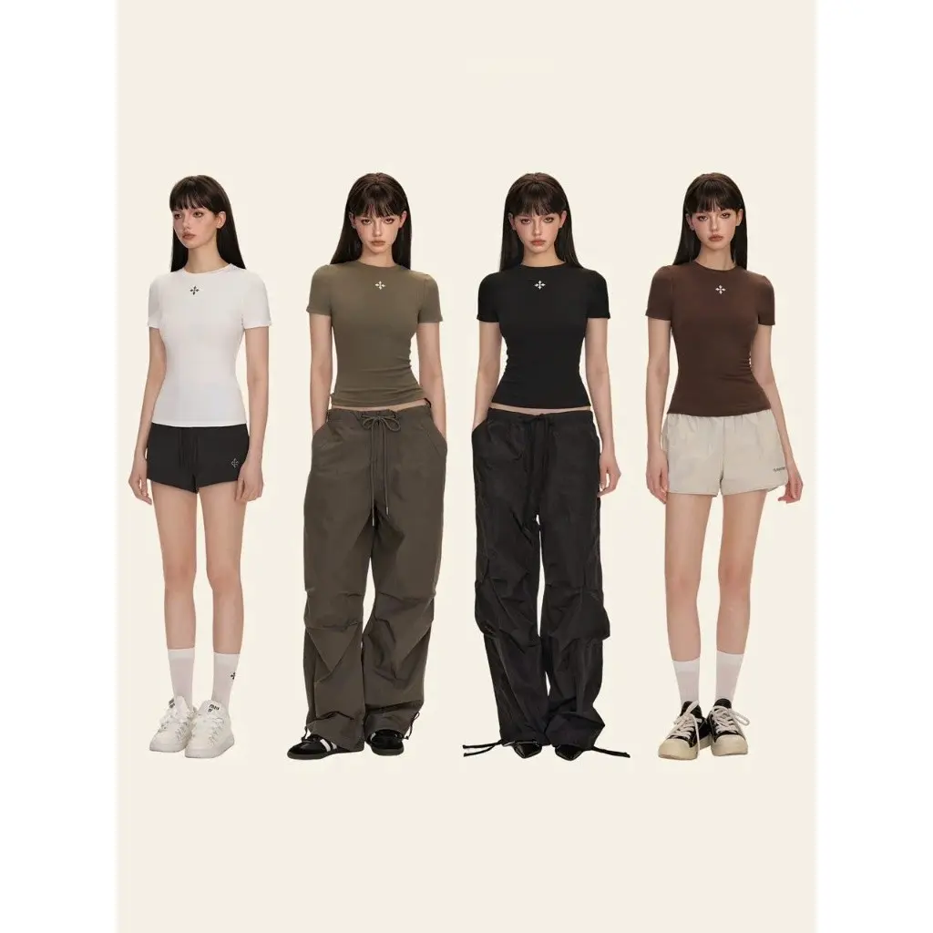 Áo thun zip in hình ôm body dễ phối đồ ameehouse