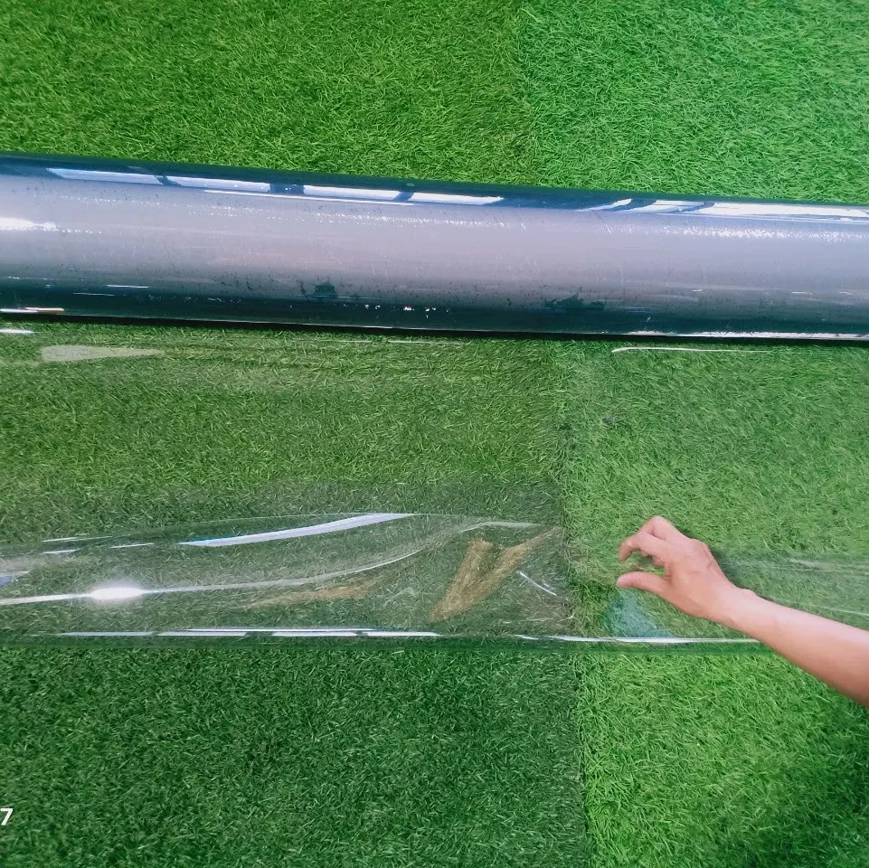 Tấm nhựa PVC dày 0,5mm dẻo trong suốt dùng làm vách ngăn lạnh, trảichống thấm , trải giường spa