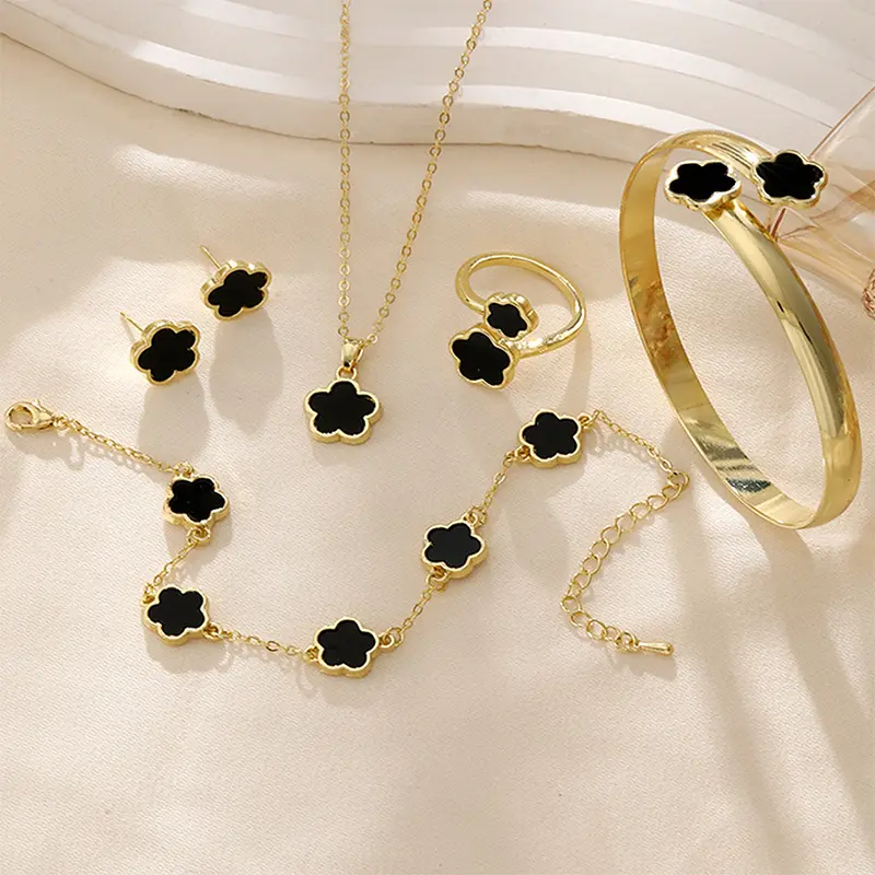 Bright Lucky Flower Jewelry Set Acrylic Bracelet Bracelet Clover Necklace Ring Stud Earrings Female