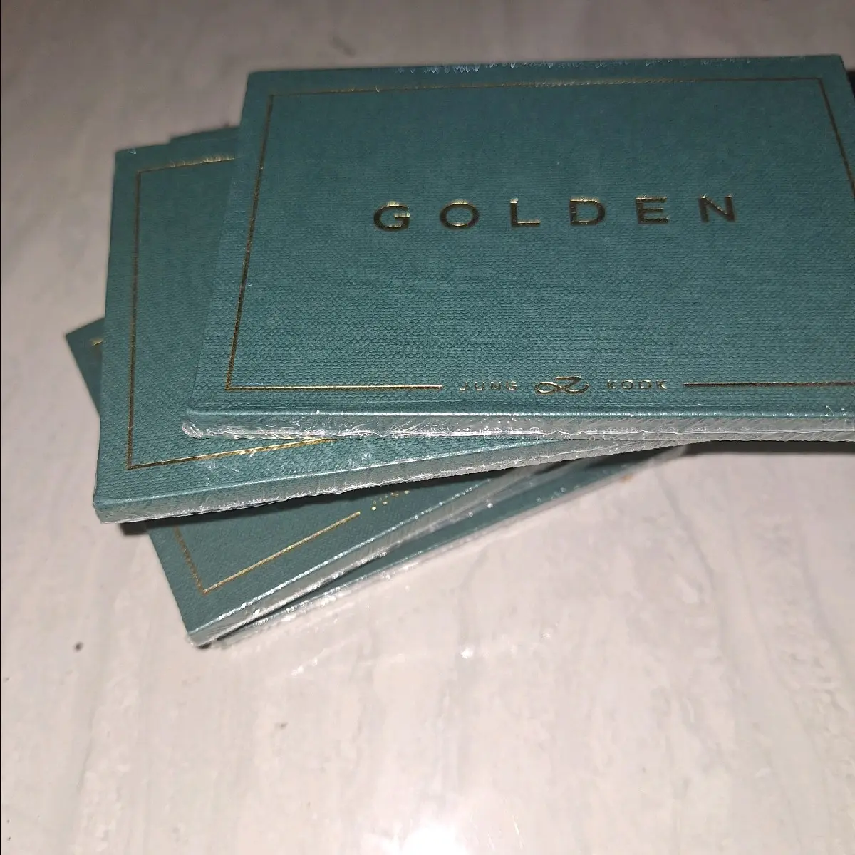 ALBUM GOLDEN WEVERSE VERSI [READY]