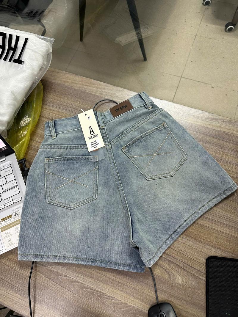 Product Introduction of THE QUẠO - Quần Short Jean Nữ Lưng Cao Thêu Túi Sau S1203_614 34