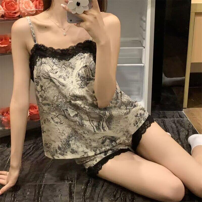 Bộ Đồ Ngủ Lụa Lạnh Ngoại Cỡ Cho Bé Gái Đầy Đặn, Phong Cách Mùa Hè Dễ Thương Và Gợi Cảm, Quần Đùi Có Dây Đeo Đồ Mặc Nhà, Thiết Kế Lưng Đẹp, Bộ Đồ Hai Mảnh, Giá 150,00kg 2