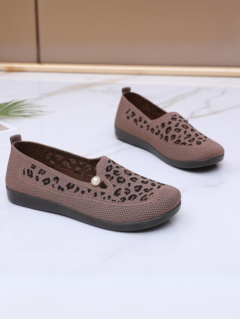 Product Introduction of Women's Fashionable Leopard Print Slip on Sneakers, Casual Comfortable Flat Shoes for Daily Wear, Lightweight Breathable Shoes for Women & Girls 9