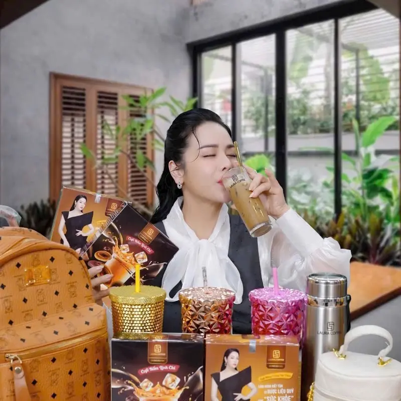 1 Hộp Laura Coffee Nhật Kim Anh Đông Trùng Hạ Thảo 4