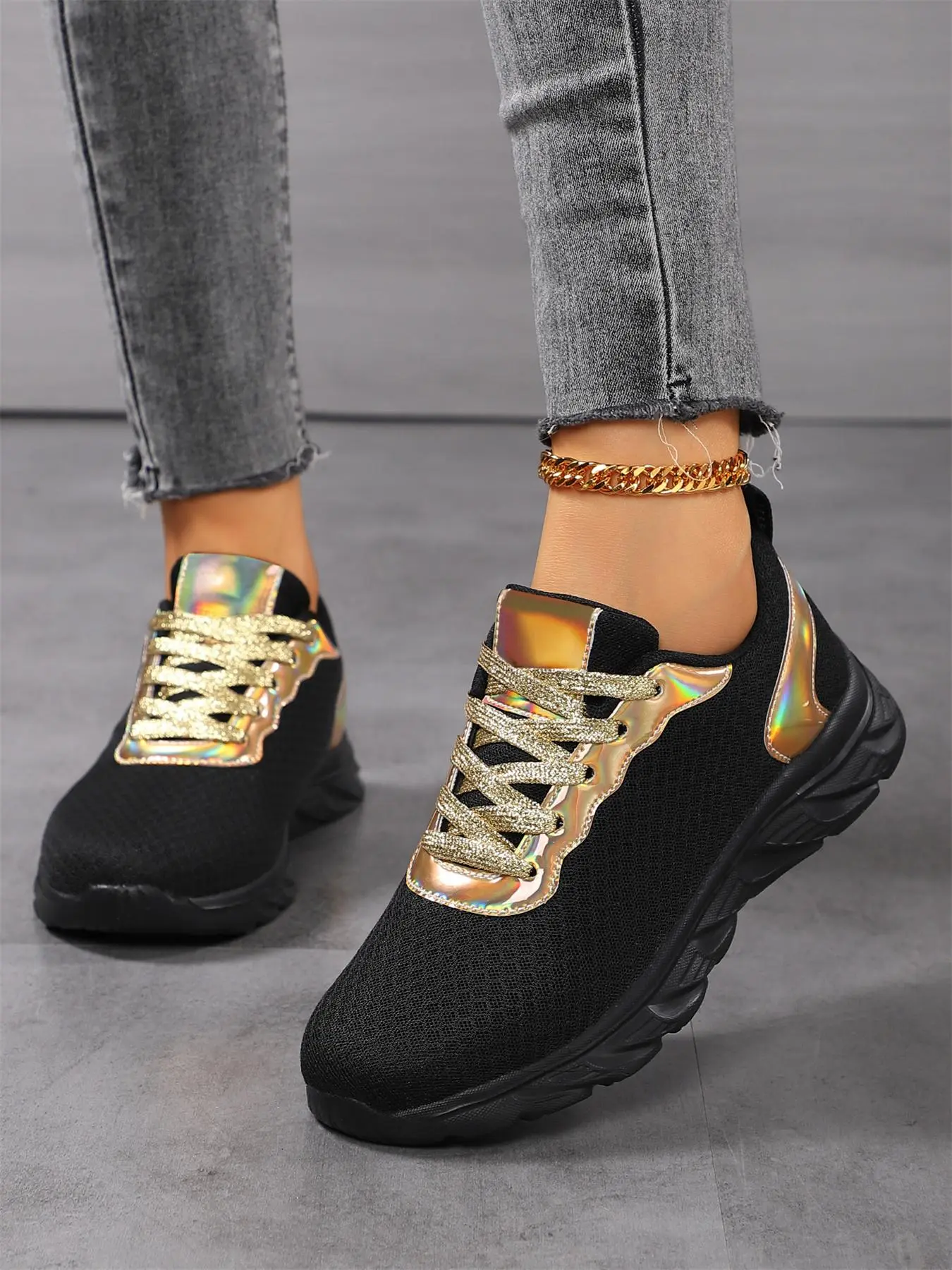 Women's Fashionable Patchwork Design Lace Up Low Top Sneakers, Casual Comfortable Sports Running Shoes, Female All-match Round Toe Shoes for Daily Wear