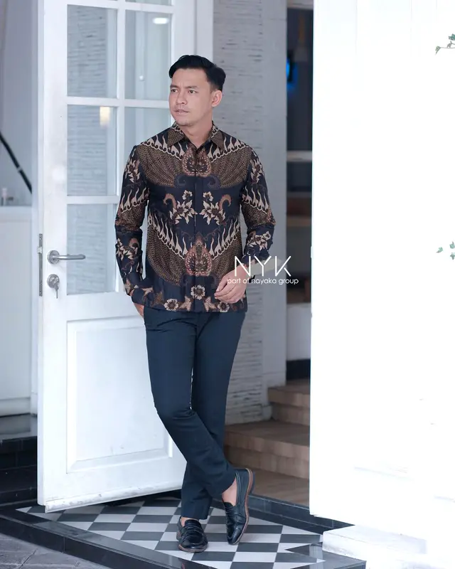 Nayanika Batik - Set Kebaya Brukat Modern Aruniika Lila Nude Rose Batik Couple Pasangan Terbaru Brukat Tulle Kombinasi Katun Prima Payet Ronce Size M L XL 4