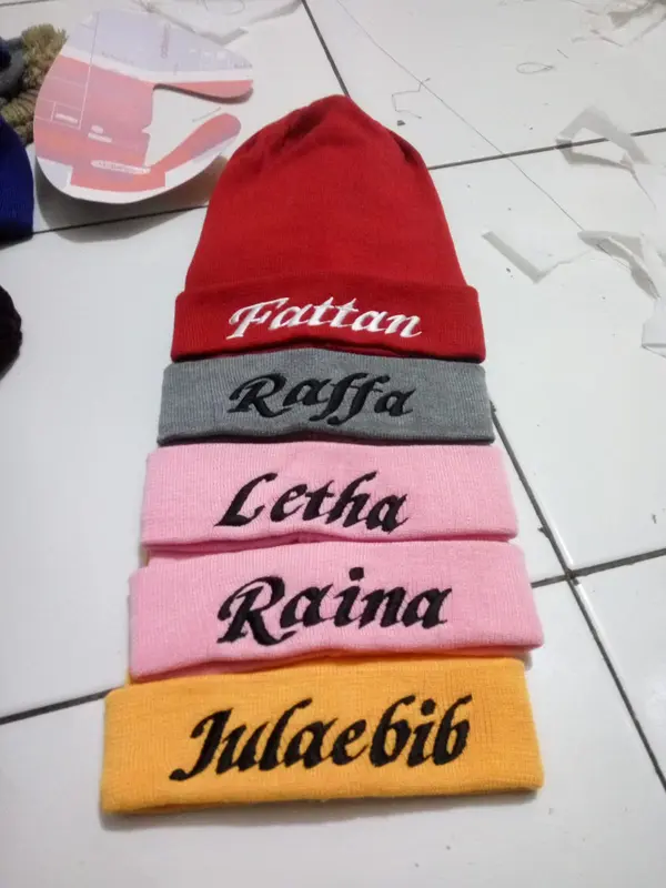 Topi Kupluk Rajut Anak Bordir nama Usia 0-4 Tahun Kupluk Bayi Hitam 4