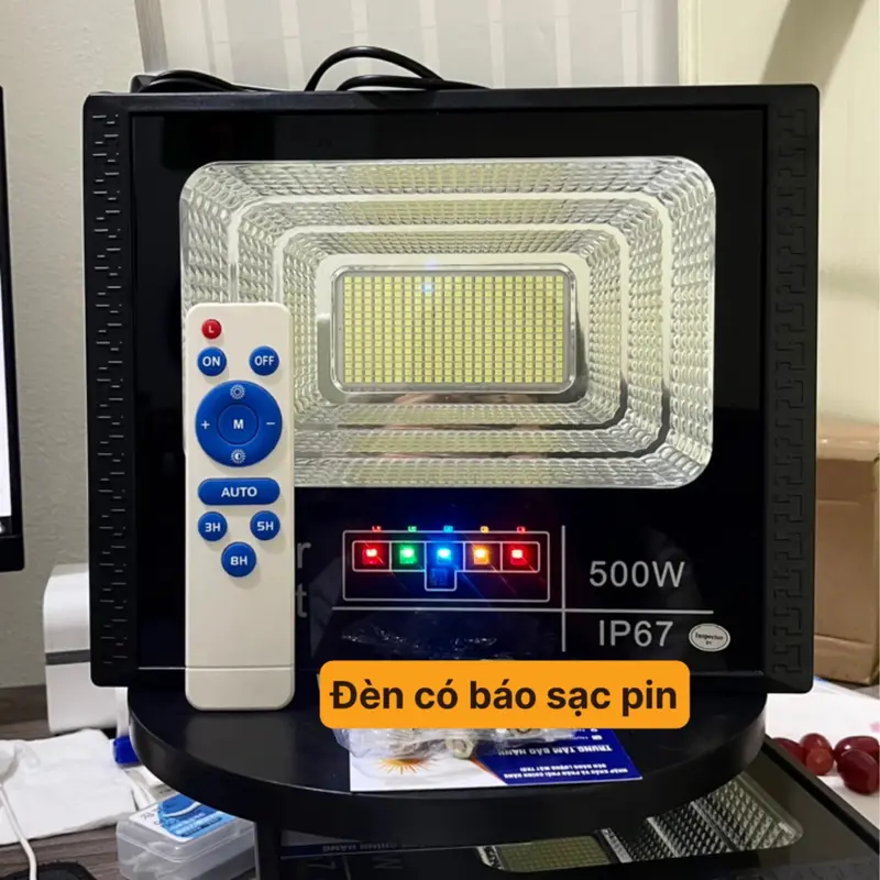 Đèn NLMT 500w  sáng 10-12 tiếng, diện tích sáng 50m2 2