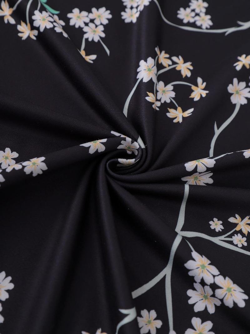 Product Introduction of 【Plus Size】 Floral & Star Print Lettuce Trim Nightdress, Casual Soft Comfortable Round Neck Short Sleeve Nightgown for Women, Women's Sleepwear for Summer 5