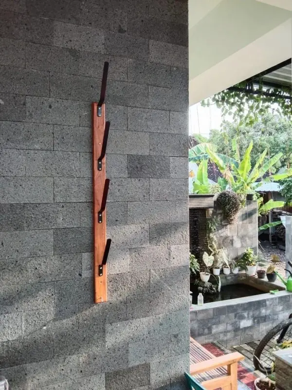 GANTUNGAN HELM DAN KUNCI PRAKTIS DAN CANTIK 2