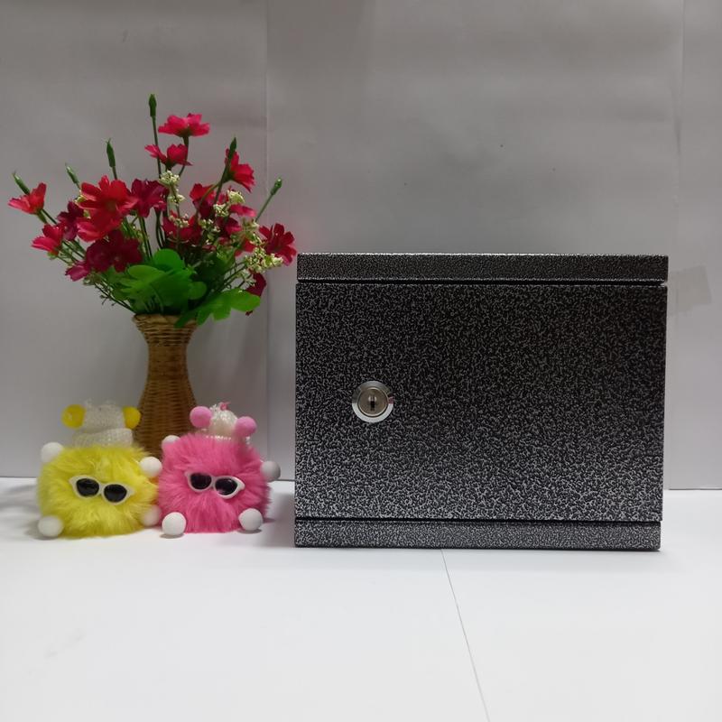 Tủ sắt mini sơn tĩnh điện đẹp bên theo năm tháng