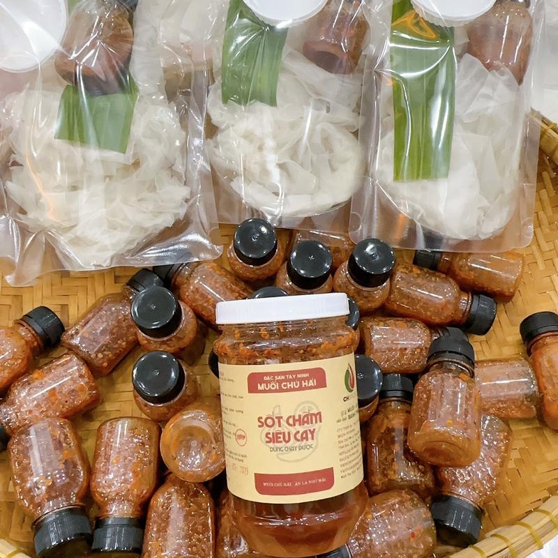 Bánh Tráng Phơi Sương Kèm Muối Chấm Chú Hải