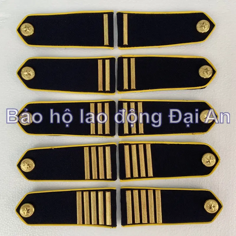 Cầu vai gạch đồng viền vàng 0