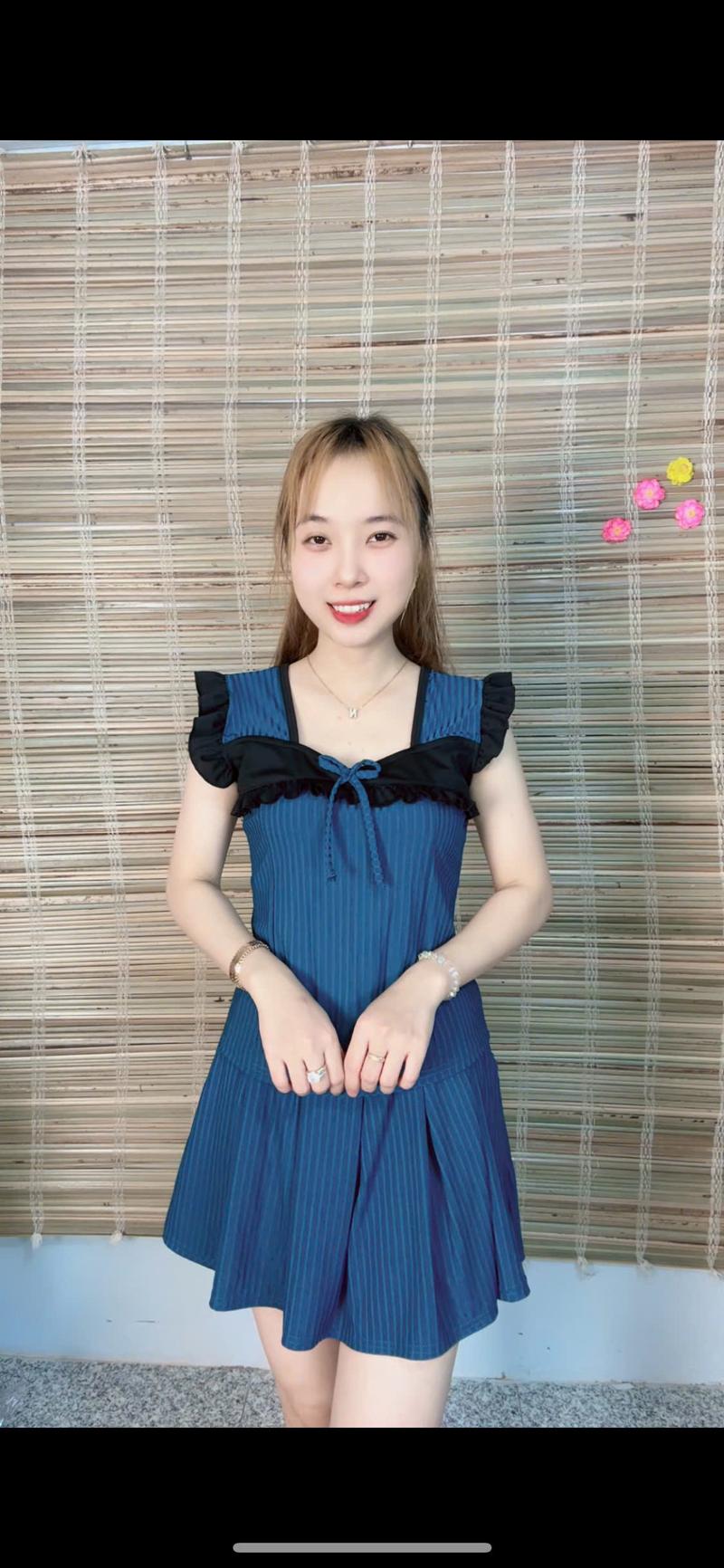 Product Introduction of Bộ đùi váy nữ thun tăm mềm mịn cổ tim tháp vải đen có quần phía bên trong kèm hai túi 38kg đến 74kg 20