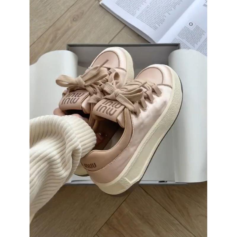 Product Introduction of Classic Style Raise the Bottom White Shoes for Women 2024 New Spring Joker Student Board Shoes Ins Trendy Sneaker high  heel  ice  skates cleats 2